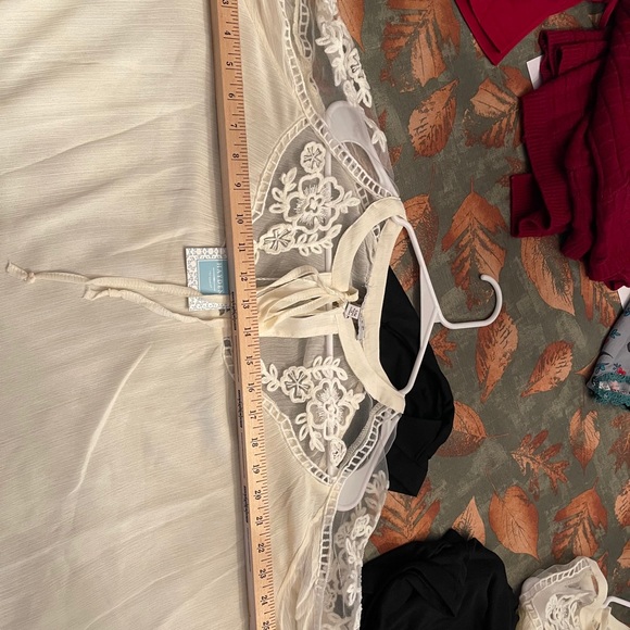 BOHO LACE SLEEVE SHEER BLOUSE CREAM - Picture 3 of 5